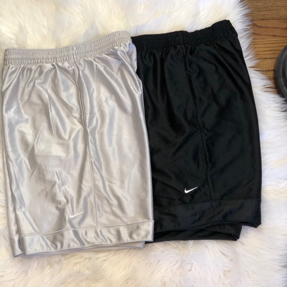 Men’s Nike gym shorts bundle medium grey black